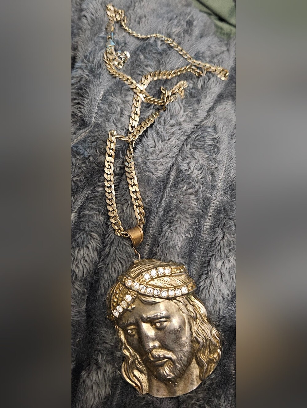 Jesus Pendant With Gold Chain Necklace